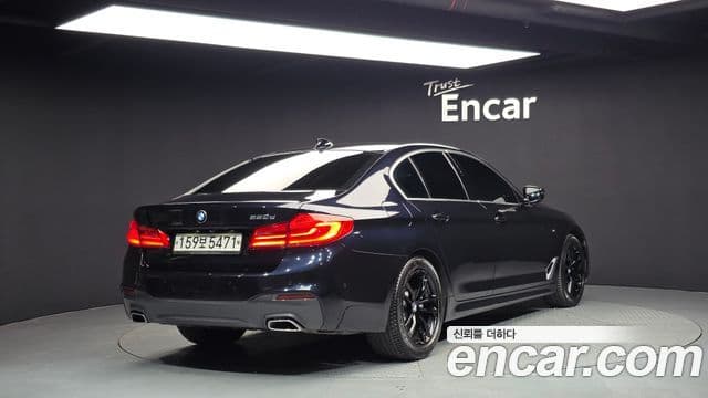 BMW 5 Series 2020 — ფოტო 7/20