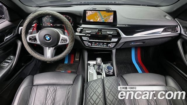 BMW 5 Series 2020 — ფოტო 18/20