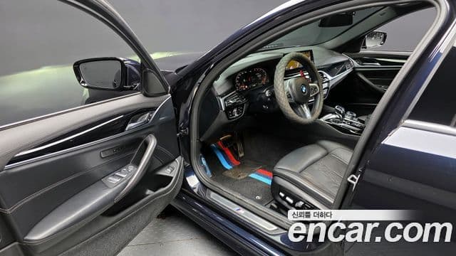 BMW 5 Series 2020 — ფოტო 10/20