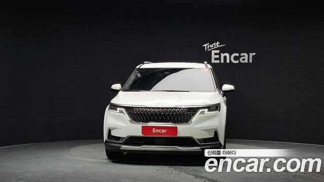Kia Carnival 2023 — Фото 3/20