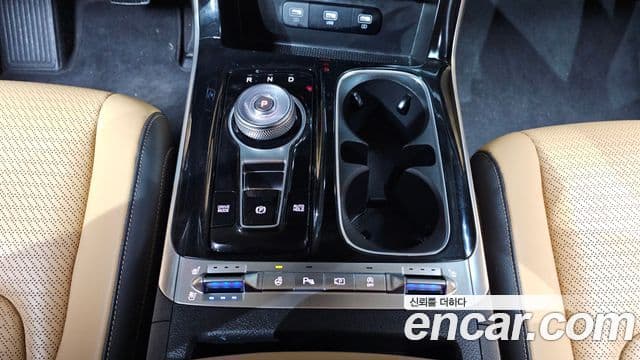 Kia Carnival 2023 — Фото 9/20