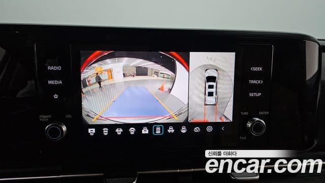 Kia Carnival 2023 — Фото 14/20