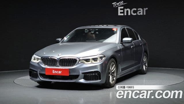 BMW 5 Series 2019 — Şəkil 1/20
