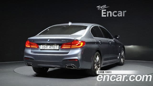 BMW 5 Series 2019 — Şəkil 2/20