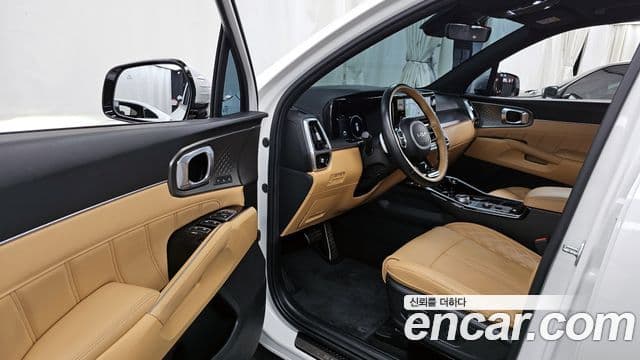 Kia Sorento 2022 — Фото 10/20
