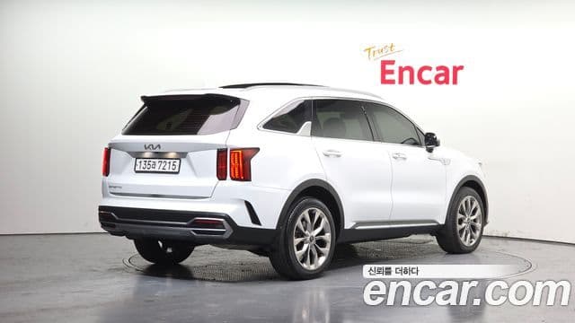 Kia Sorento 2022 — Фото 2/20