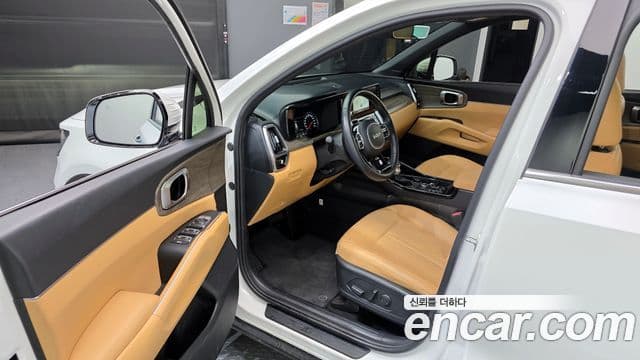 Kia Sorento 2022 — Фото 10/20