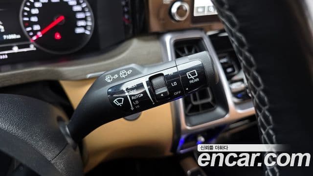 Kia Sorento 2022 — Фото 16/20