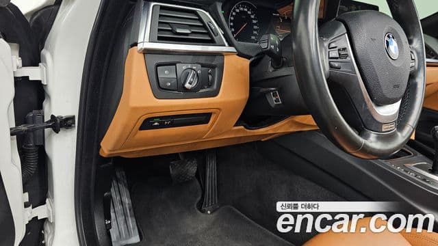 BMW 4 Series 2018 — фото 16 из 20