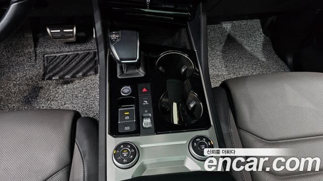 Volkswagen Touareg 2023 — фото 9 из 20