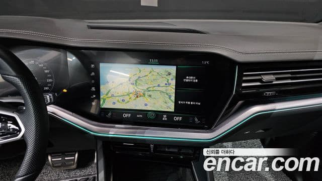 Volkswagen Touareg 2023 — ფოტო 14/20