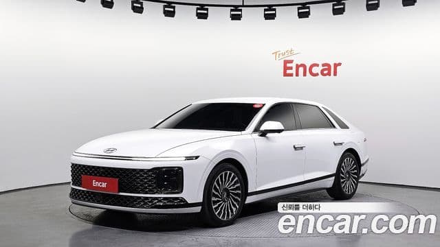 Hyundai Grandeur 2023 — ფოტო 1/20