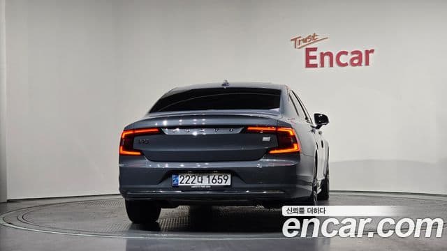 Volvo S90 2021 — ფოტო 4/20