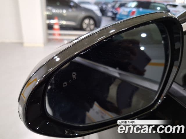 Kia K5 2023 — Şəkil 13/20