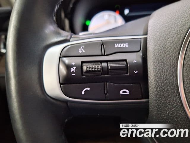 Kia K5 2023 — Şəkil 17/20