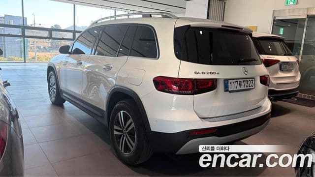 Mercedes-Benz GLB-Class 2021 — ფოტო 7/9