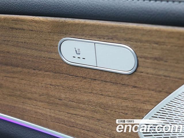 Mercedes-Benz GLE-Class 2021 — Photo 16/20
