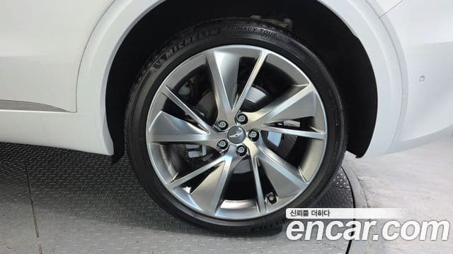 Genesis GV70 2022 — ფოტო 5/20