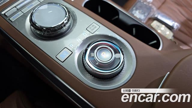 Genesis GV70 2022 — ფოტო 9/20