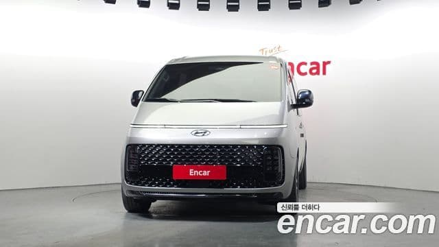 Hyundai Staria 2021 — Фото 3/20