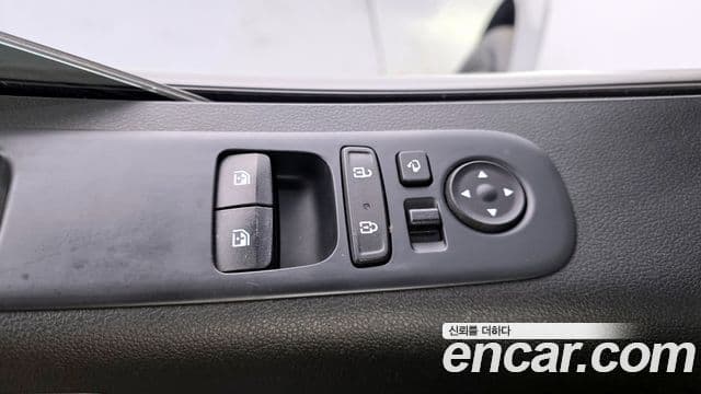 Hyundai Staria 2021 — Фото 14/20