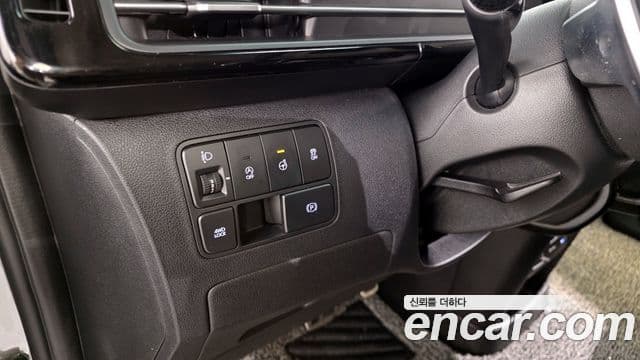 Hyundai Staria 2021 — Фото 15/20