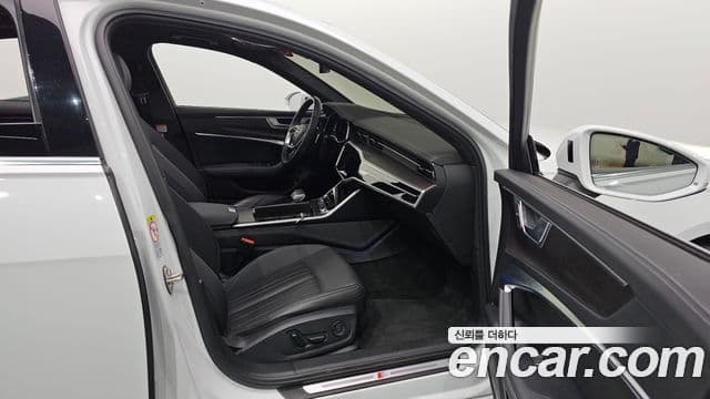 Audi A6 2023 — ფოტო 17/20