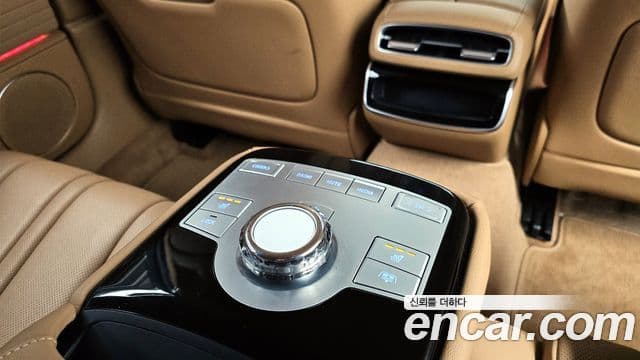 Genesis Electrified G80 2024 — ფოტო 19/20