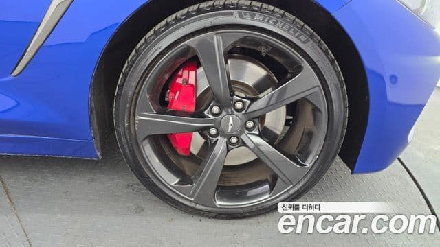 Genesis G70 2019 — ფოტო 1/20