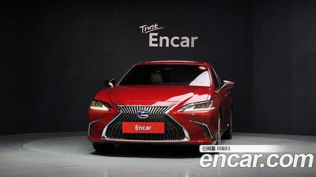 Lexus ES300h 2018 — Photo 11/20