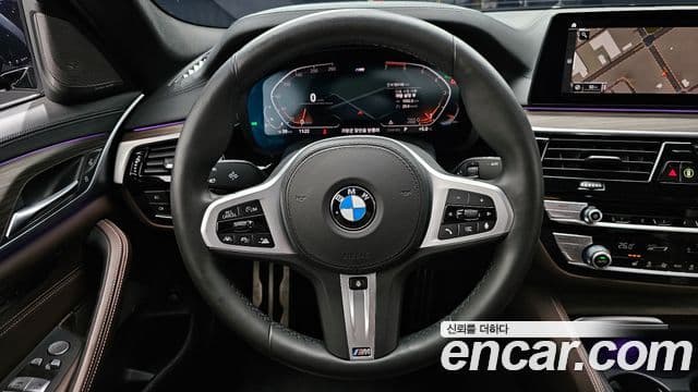 BMW 5 Series 2020 — Фото 13/20