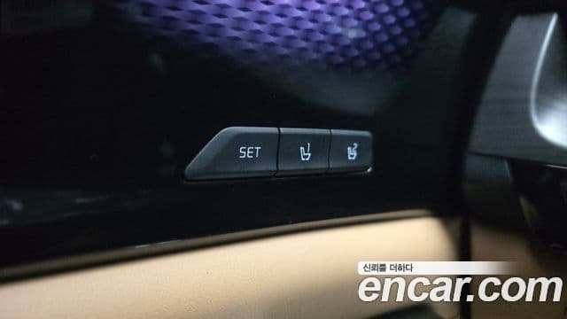 Kia Carnival 2023 — Şəkil 19/20