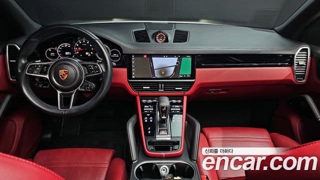 Porsche Cayenne 2019 — Photo 2/20