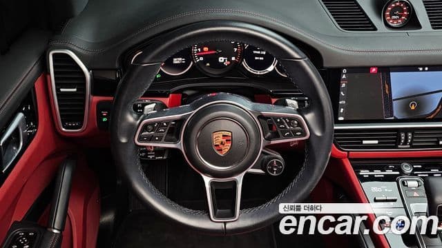 Porsche Cayenne 2019 — Photo 5/20