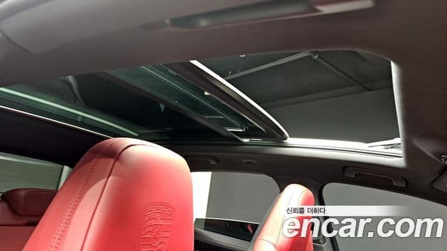 Porsche Cayenne 2019 — Photo 13/20