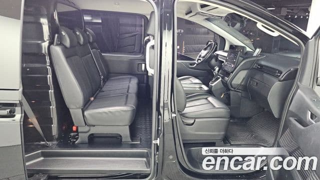 Hyundai Staria 2022 — фото 12 из 20