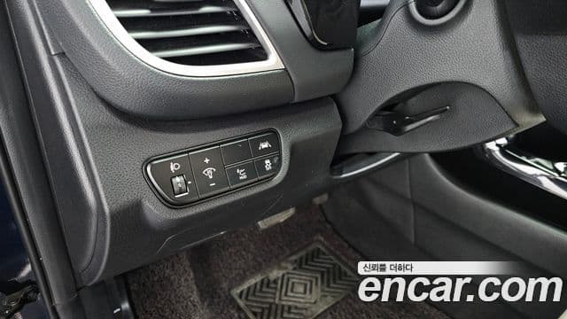 Kia Seltos 2021 — ფოტო 13/20
