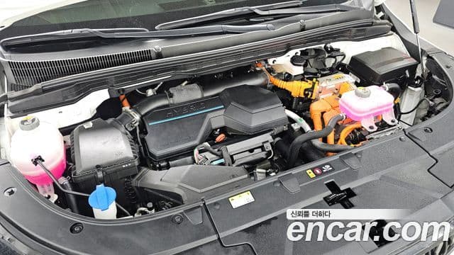 Kia Carnival 2024 — ფოტო 6/20