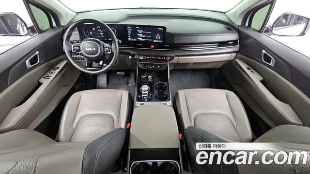 Kia Carnival 2024 — фото 7 из 20