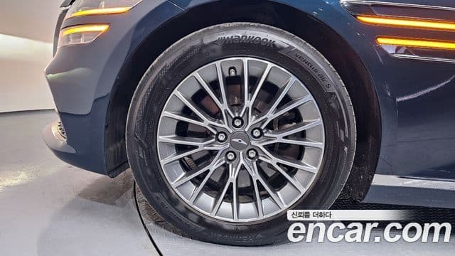 Genesis Electrified G80 2021 — ფოტო 5/20