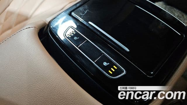Genesis Electrified G80 2021 — ფოტო 19/20