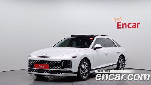 Hyundai Grandeur 2023 — Фото 1/20