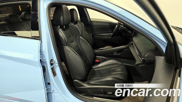 Hyundai The New Avante Hybrid 2022 — ფოტო 8/20