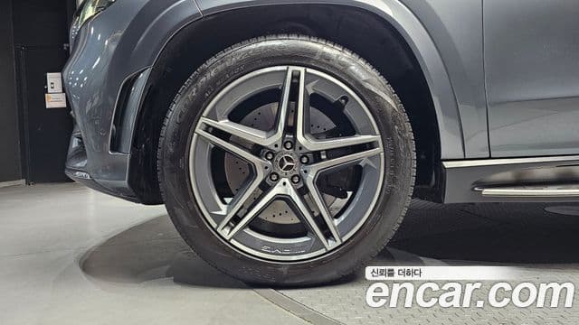 Mercedes-Benz GLS-Class 2020 — Şəkil 8/20