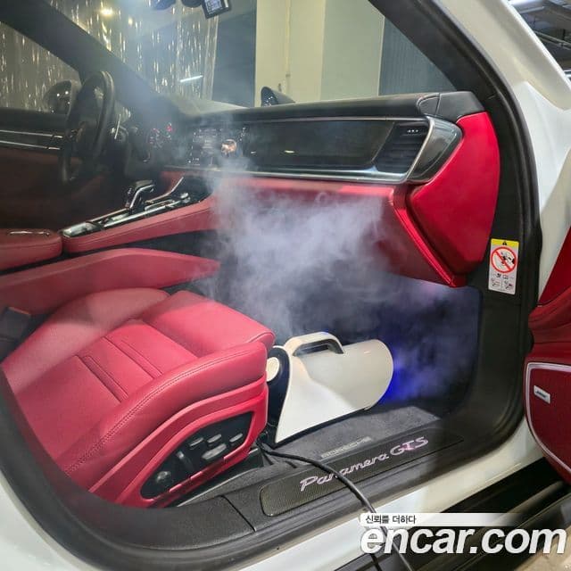 Porsche Panamera 2022 — Photo 5/20