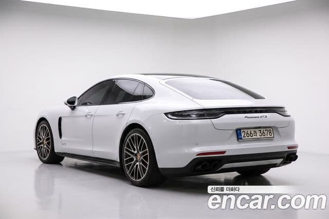 Porsche Panamera 2022 — Photo 16/20