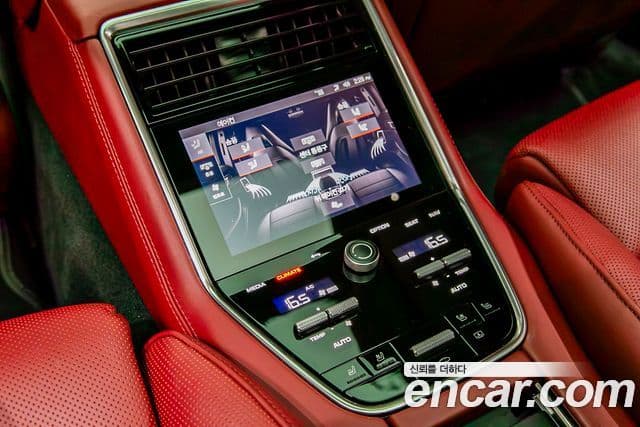 Porsche Panamera 2022 — Photo 12/20