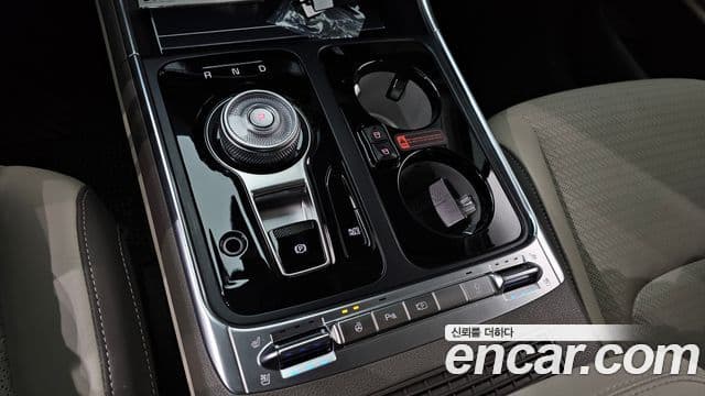 Kia Carnival 2025 — Photo 13/20