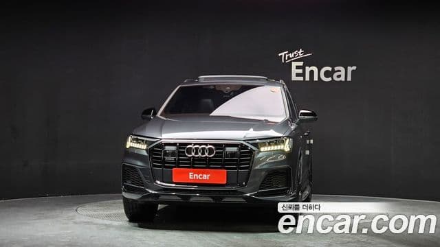 Audi Q7 2022 — Фото 2/20