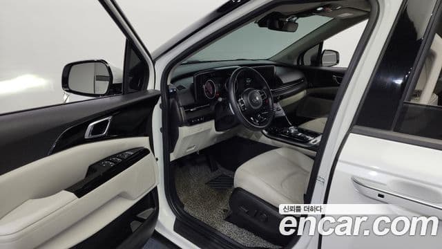 Kia Carnival 2021 — Şəkil 10/20